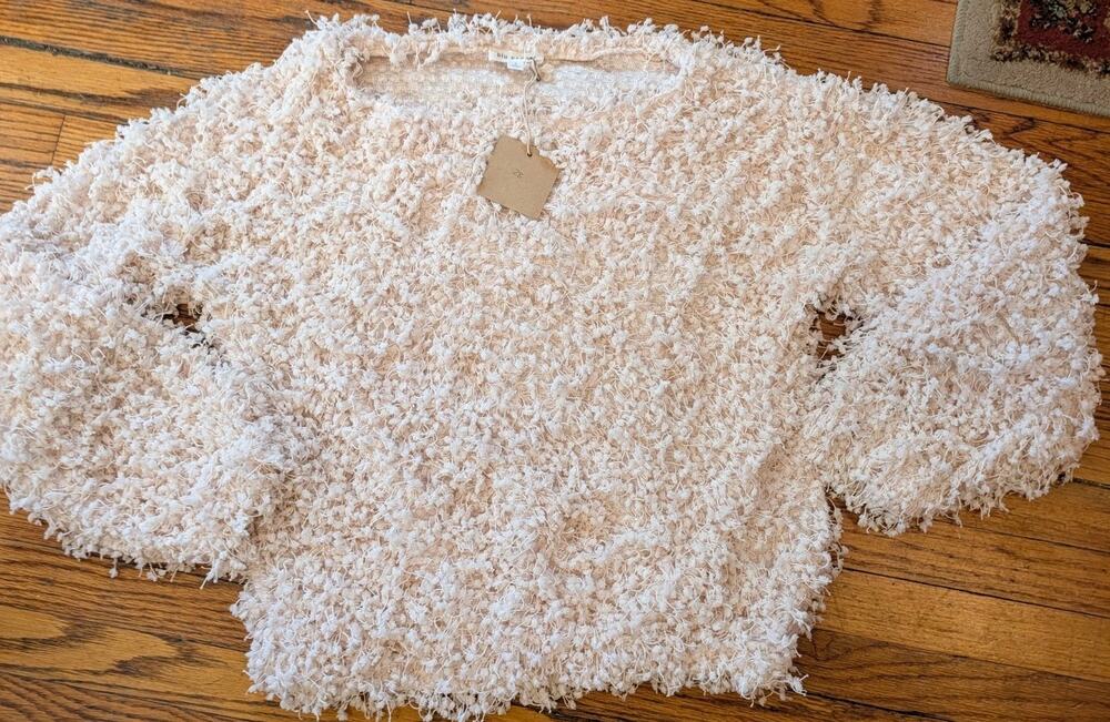 Blu Pepper Women’s Large Cream Colored Shaggy Textured Pullover Top